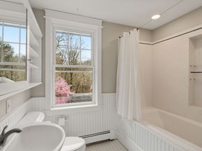 58 Hartford St, Dover MA 02030
