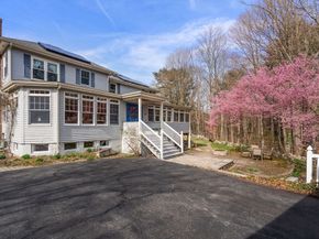 58 Hartford St, Dover MA 02030