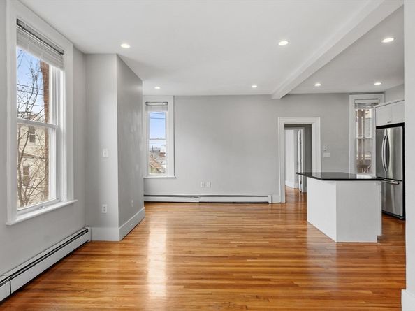 126 Washington Ave 2, Chelsea MA 02150