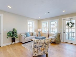 42 Hastings Avenue, Worcester MA 01606