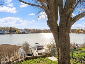 10 Lake View Pl, Lynn MA 01904