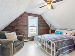 10 Lake View Pl, Lynn MA 01904