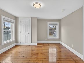 49 Essex St 2L, Salem MA 01970