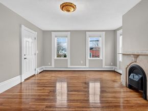 49 Essex St 2L, Salem MA 01970