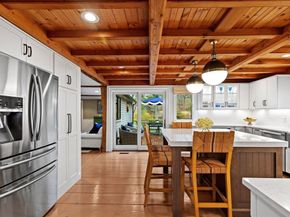 153 Wapping Rd, Kingston MA 02364