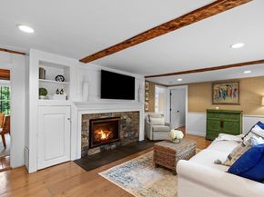 153 Wapping Rd, Kingston MA 02364