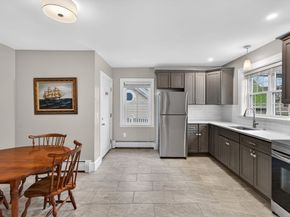 49 Essex St 2R, Salem MA 01970
