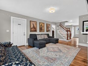 49 Essex St 2R, Salem MA 01970