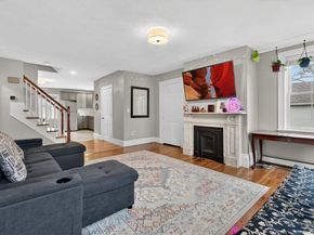49 Essex St 2R, Salem MA 01970