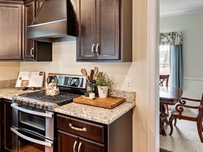 4 Brookmeadow Ln, Grafton MA 01560