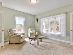 4 Brookmeadow Ln, Grafton MA 01560