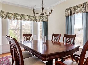 4 Brookmeadow Ln, Grafton MA 01560