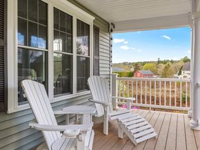 4 Brookmeadow Ln, Grafton MA 01560