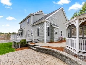 4 Brookmeadow Ln, Grafton MA 01560