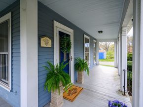 327 East St, Hingham MA 02043