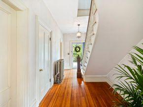 327 East St, Hingham MA 02043