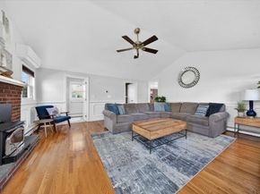 72 Ledgebrook Rd, Weymouth MA 02190