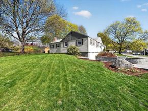 72 Ledgebrook Rd, Weymouth MA 02190