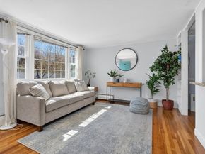 72 Ledgebrook Rd, Weymouth MA 02190