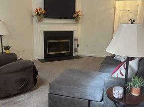 14 Millers Way D, Sutton MA 01590