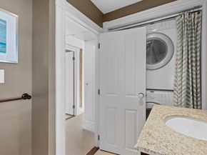 3 Massasoit St, Plymouth MA 02360