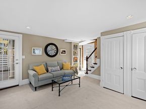 3 Massasoit St, Plymouth MA 02360