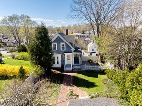 3 Massasoit St, Plymouth MA 02360
