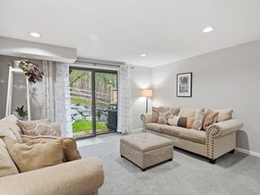 59 Hillside Dr 59, Wayland MA 01778