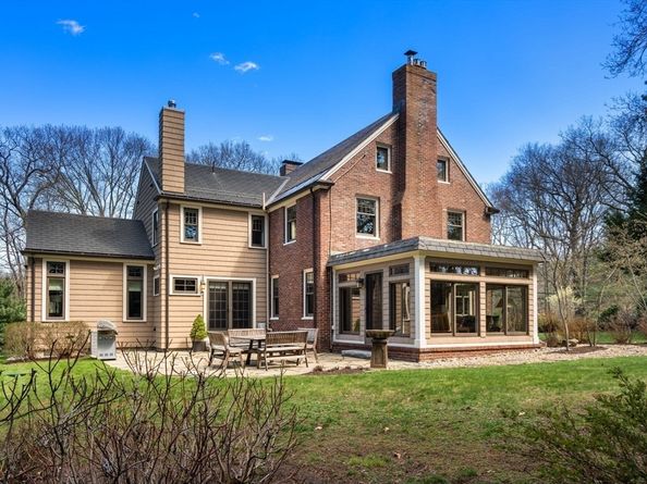 123 Lincoln Road, Lincoln MA 01773