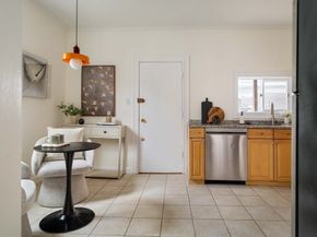 7 Farragut Ave 1, Somerville MA 02144