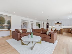 5 Lisa St, Burlington MA 01803