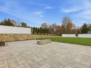 5 Lisa St, Burlington MA 01803