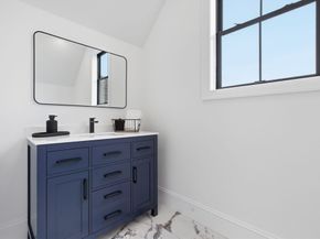 5 Lisa St, Burlington MA 01803