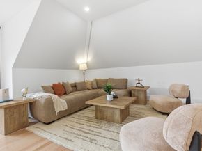 5 Lisa St, Burlington MA 01803