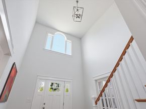 39 Iadarola Ave, Milford MA 01757