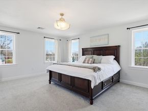 39 Iadarola Ave, Milford MA 01757