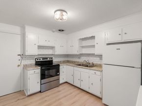 881 Main St 5, Walpole MA 02081