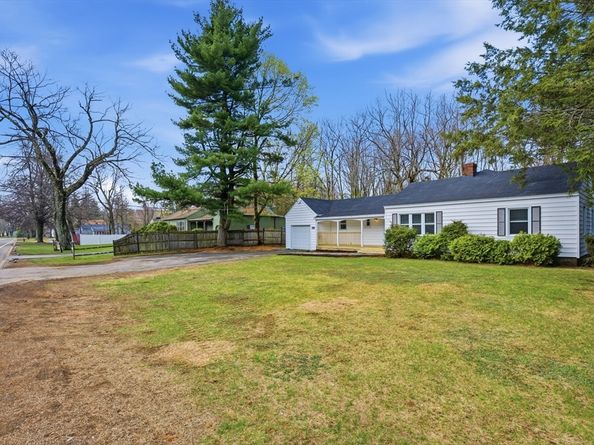 309 Pleasant St, Paxton MA 01612