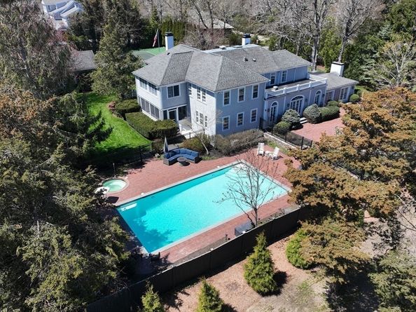 30 Crooked Lane, Duxbury MA 02332