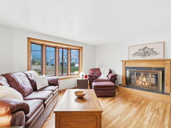 5 Currier Drive, Framingham MA 01701