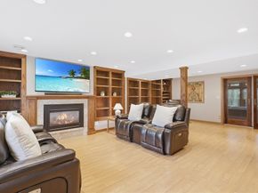 5 Currier Drive, Framingham MA 01701