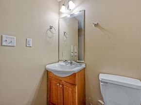 1 Dunia Ln 1, Northborough MA 01532