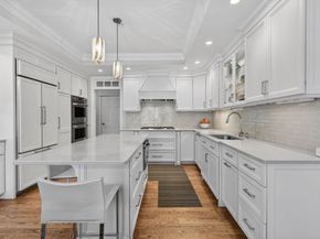 25 Crenshaw Ln 152, Andover MA 01810