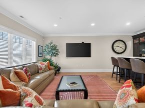 25 Crenshaw Ln 152, Andover MA 01810
