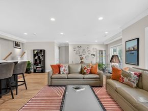 25 Crenshaw Ln 152, Andover MA 01810