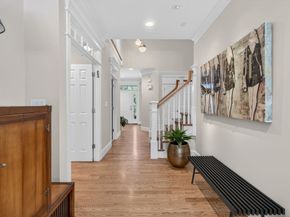 25 Crenshaw Ln 152, Andover MA 01810