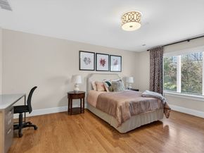 25 Crenshaw Ln 152, Andover MA 01810