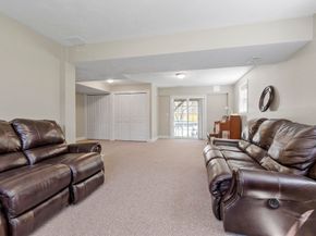 32 Steele St, Holden MA 01520