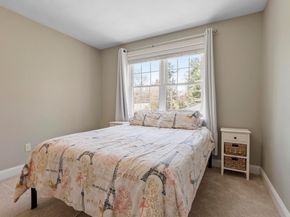 32 Steele St, Holden MA 01520