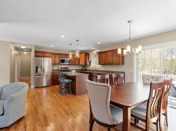 32 Steele St, Holden MA 01520